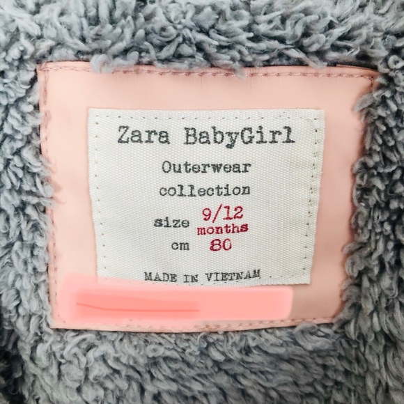 Pink Raincoat - Picture 4 of 4